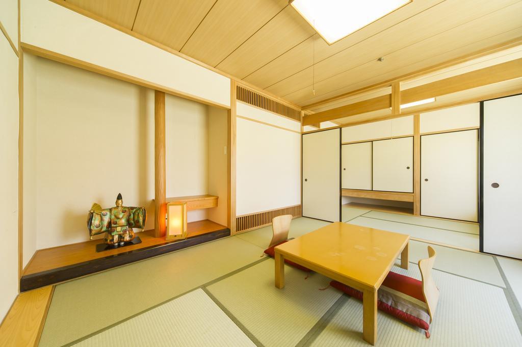 Hotel Hiroshima Sunplaza Rum bild