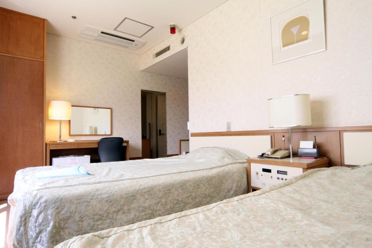 Hotel Hiroshima Sunplaza Exteriör bild