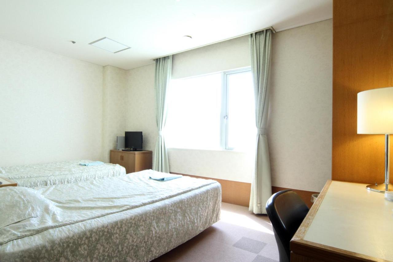Hotel Hiroshima Sunplaza Exteriör bild